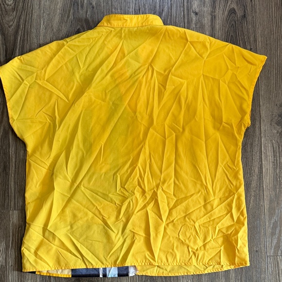 Colorful Geometric Short Sleeve Shirt - Picture 3 of 3